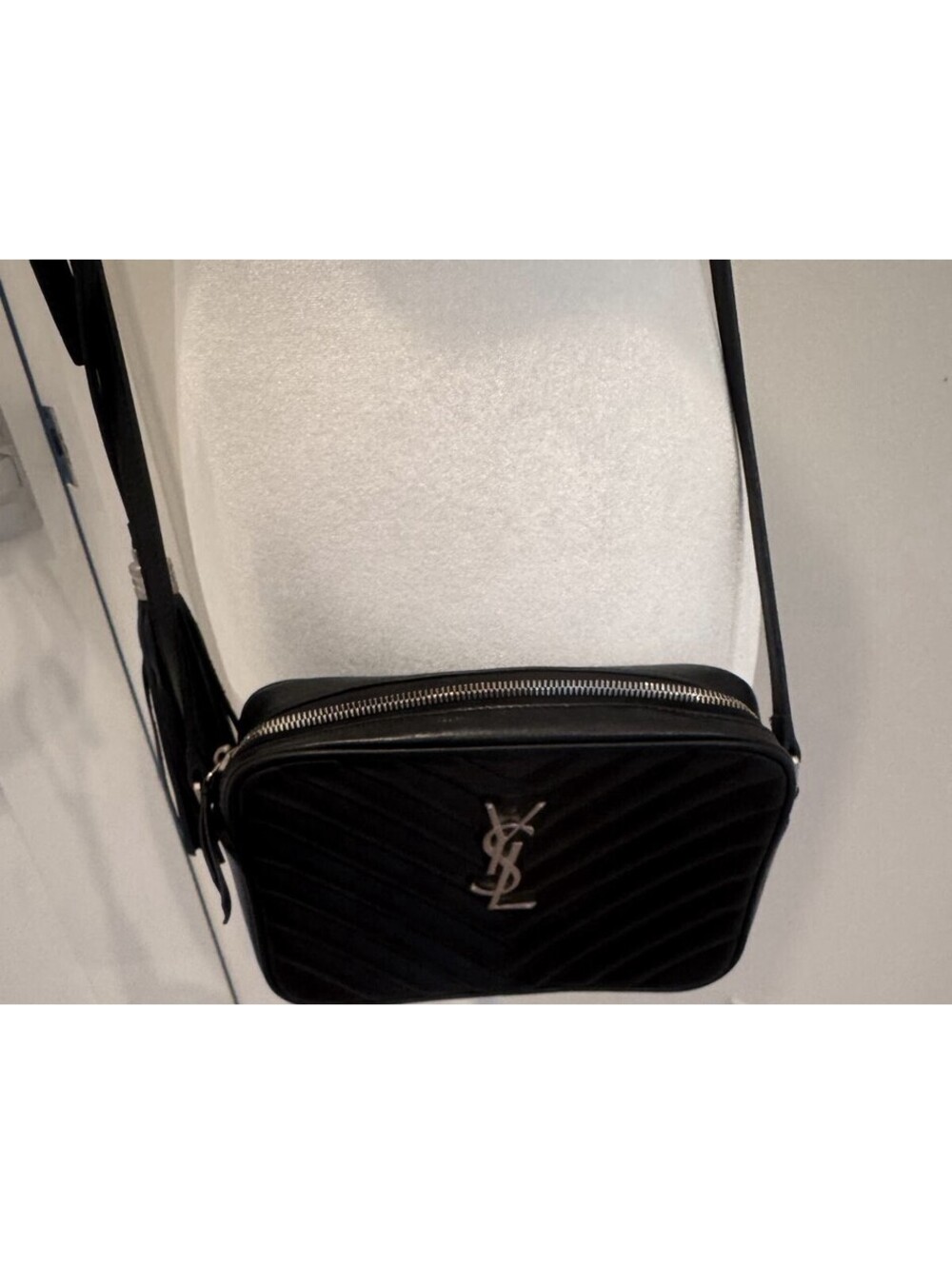 Saint Laurent Lou Camera Bag – Chevron‑Quilted Calfskin with Cassandre Logo - Picture 10 of 15